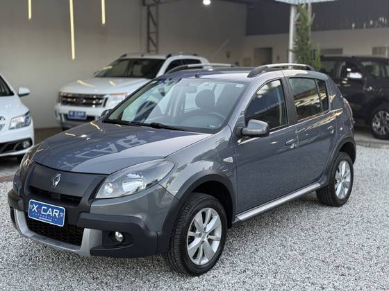 RENAULT SANDERO 1.6 STEPWAY 8V FLEX 4P MANUAL RENAULT SANDERO 1.6 STEPWAY 8V FLEX 4P MANUAL